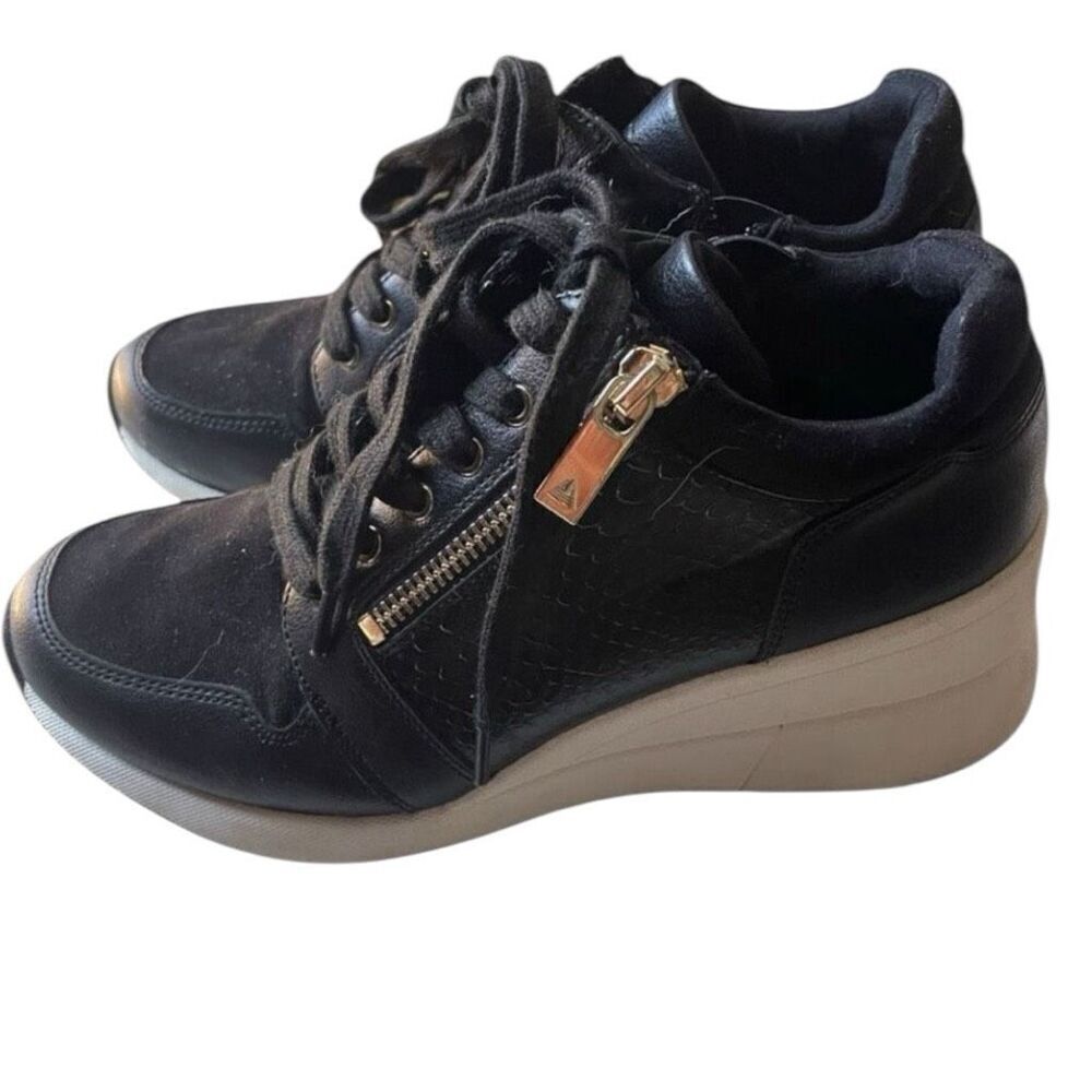 Aldo Black Leather Side Zip Platform Sneakers Size 7 EUC